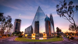 Architects eager to begin Crystal Cathedral’s renovation – pt
