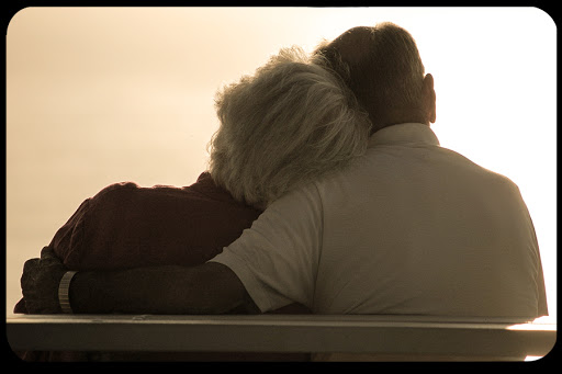 WEB Elderly Couple Michael Brant CC &#8211; pt