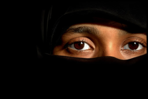 WEB-Muslim-Islamic-Woman-Hani-Amir-CC &#8211; pt
