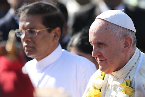 Pope Francis with Sri Lanka Pres. Mathripala Sirisena &#8211; pt