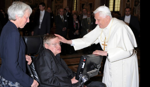 Papa Bento XVI e Stephen Hawking