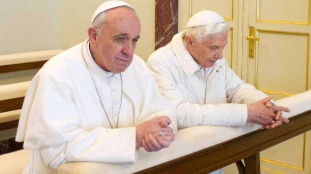 Papa Francisco e Papa Emérito Bento XVI