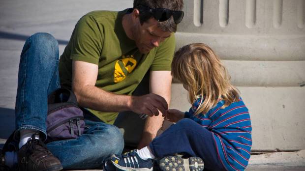 web-father-daughter-child-values-kim-davies-cc
