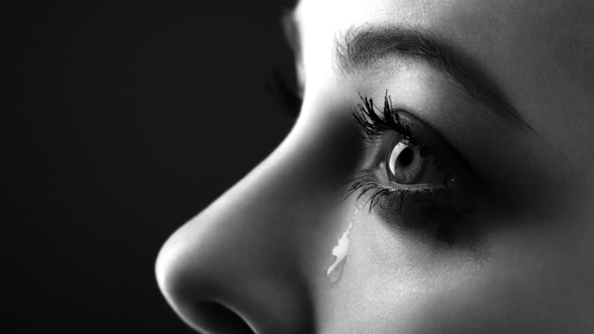 woman-crying