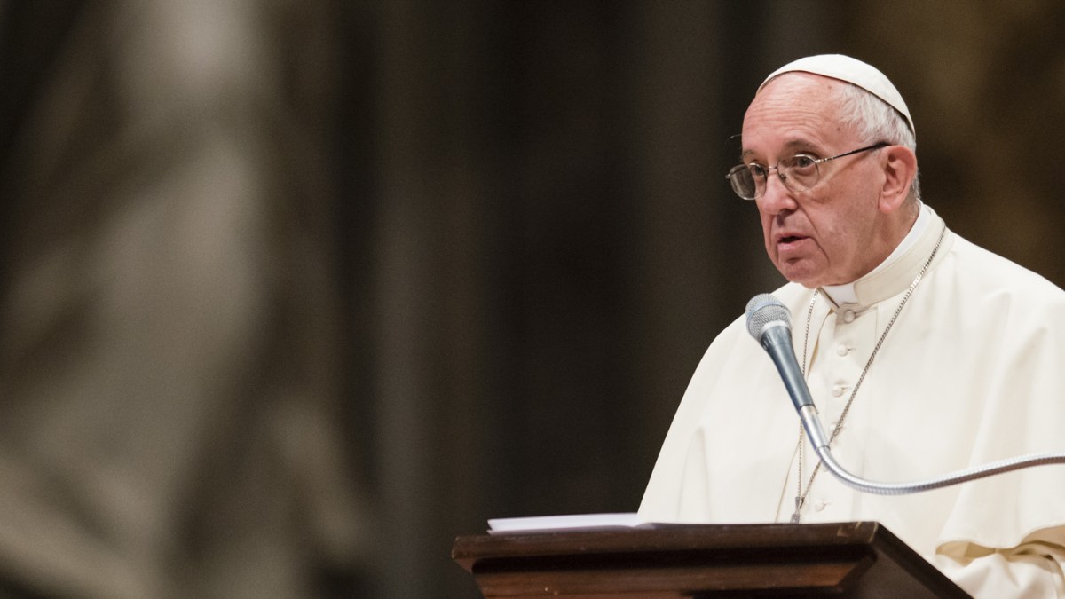 Pope Francis Prayer Vigil to “Dry the Tears”
