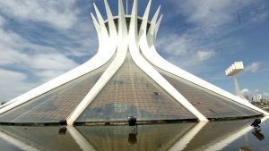 daylight-external-brasilia-cathedral -cc