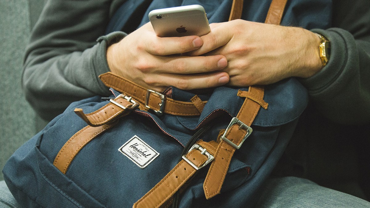 web3-phone-texting-text-message-boy-man-unsplash-cc0.jpg