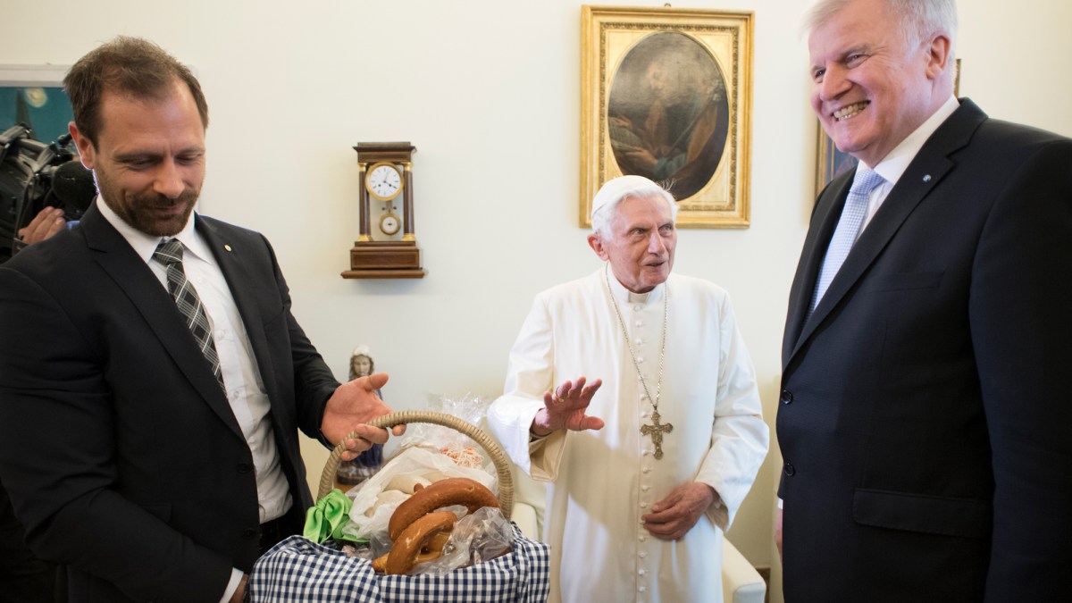 Benedict XVI 90th – 1