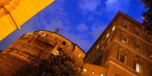 Vaticano abre julgamento contra ex-diretor do ‘banco do Papa’