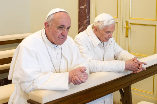 Papa Francisco e Papa Emérito Bento XVI