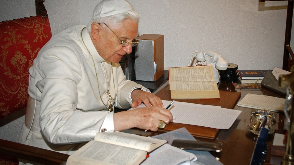 VATICAN-POPE-VACATION