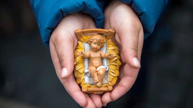 web-baby-infant-jesus-hands-antoine-mekary-for-aleteia
