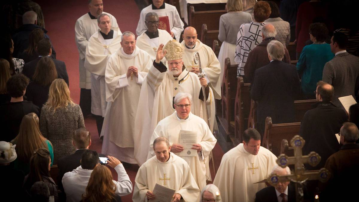 web-exit-procession-cardinal-omalley-mass-george-martell-bcds-cc