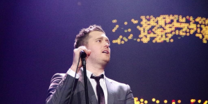 Michael Bublé está de volta aos palcos depois da luta de seu filho contra o câncer