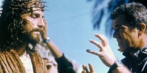 Devo mostrar “A Paixão de Cristo” aos meus filhos nesta Páscoa?