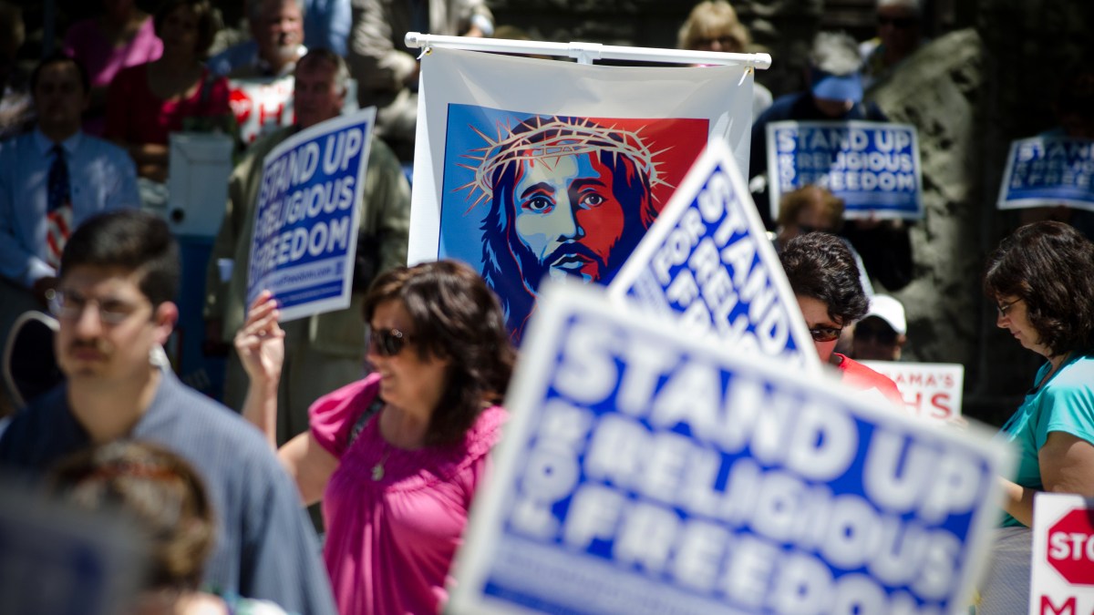 WEB-RELIGIOUS-FREEDOM-JESUS-SIGN-HOPE-Jeffrey-Bruno