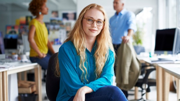 Mulher no ambiente de trabalho