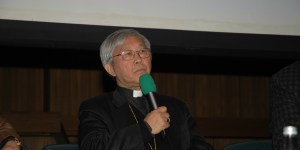 Preso aos 90 anos, cardeal Zen é solto sob fiança na China