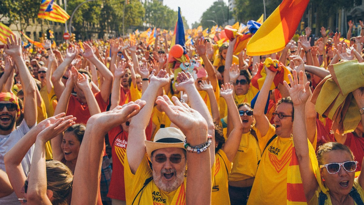 WEB3-CATALUNYA-CATALUÑA-SPAIN-INDEPENDENCE-DIADA-PEOPLE-Wiros-CC