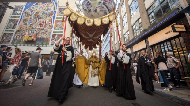 web3-photo-of-the-day-corpus-christi-london-2017-mazur-catholicnews-org-uk