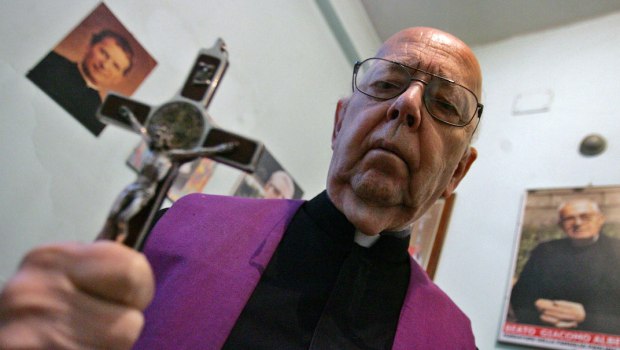 Exorcista padre Gabriele Amorth