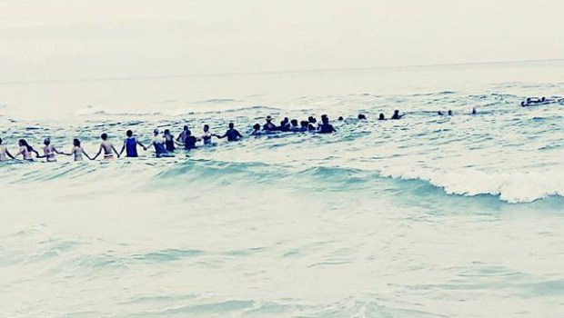 HUMAN CHAIN
