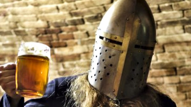 WEB3 MEDIEVAL FASHION BEER KNIGHT Jarno Holappa via shutterstock