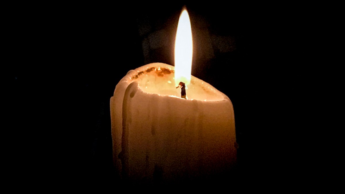 CANDLE IN THE DARK