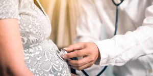 Hungria passa a exigir que gestantes ouçam batimentos do bebê antes de abortar