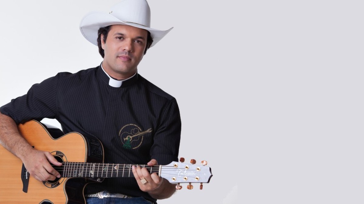 Padre Sertanejo Alessandro Campos
