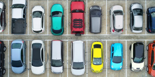 CARS,PARKING LOT,AERIAL VIEW