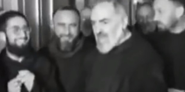 ŚWIĘTY OJCIEC PIO