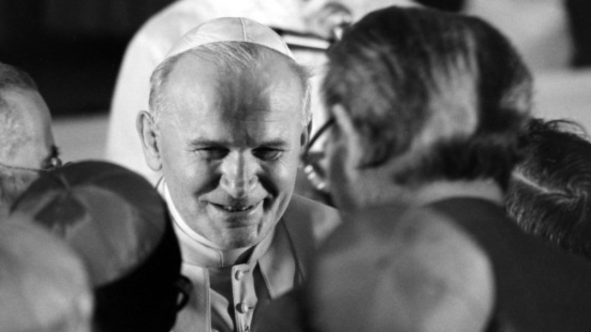 web3-pope-john-paul-ii-jpii-pope-saint-people-connection-love-winston-vargas-cc-by-nc-2-0