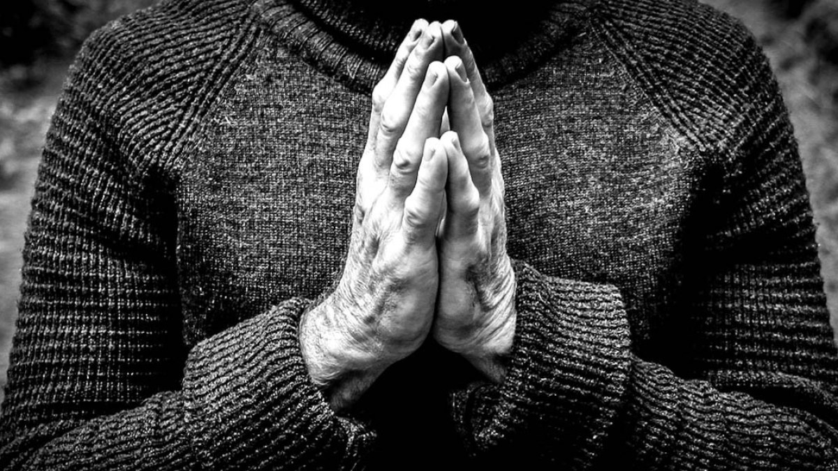 web3-praying-hands-mass-prayer-mercy-mcnab-photography