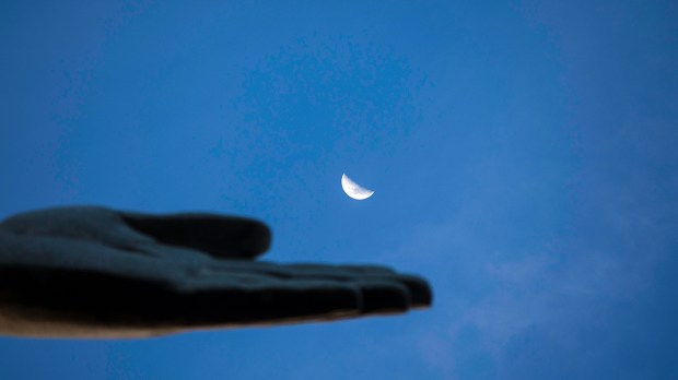 MOON,CHRIST THE REDEEMER