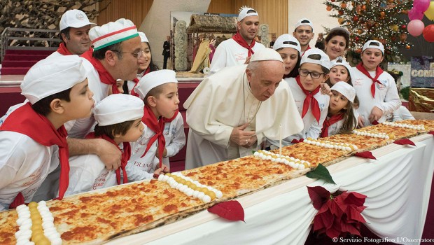 POPE FRANCIS,PIZZA
