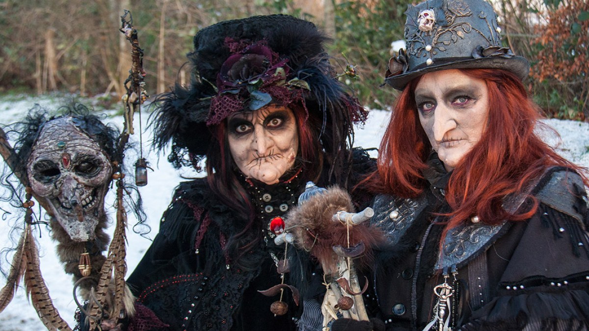WITCHES