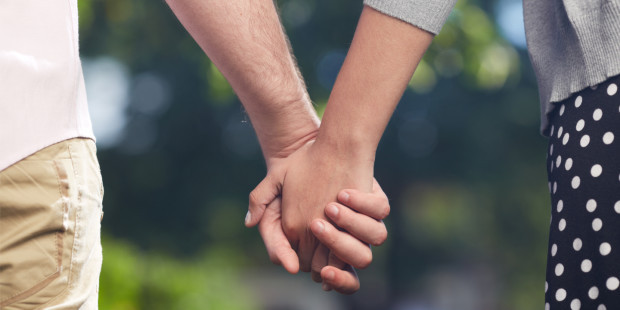 shutterstock-entretenir-couple-engagement