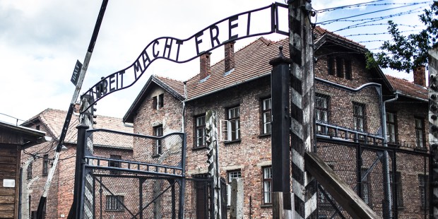 AUSCHWITZ