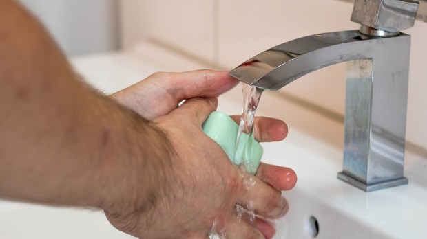 WEB3-OCD-WASHING-HANDS-DISORDER-PIXABAY