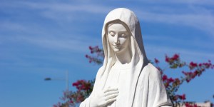 Um coração que “vê”: a poderosa intercessão de Maria