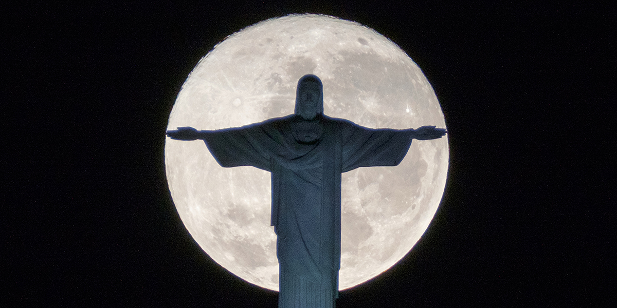 MOON,CHRIST THE REDEEMER