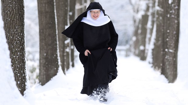 SNOW,NUN