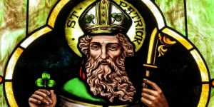São Patrício expulsou mesmo todas as cobras da Irlanda?
