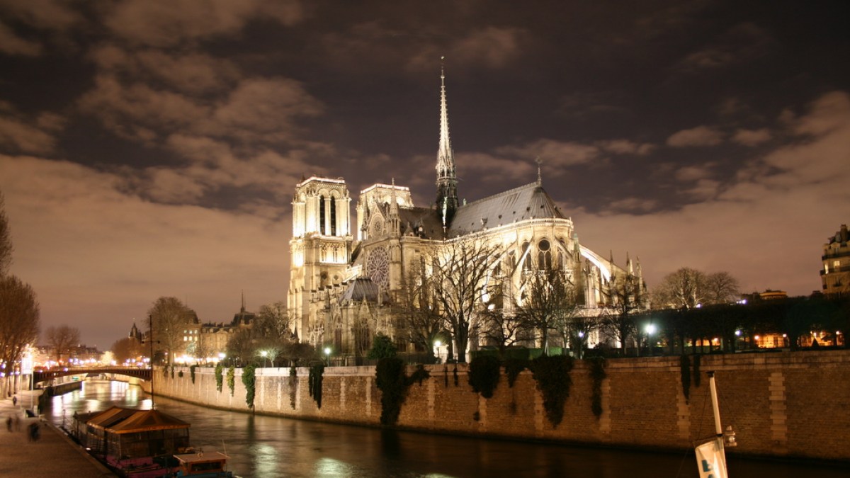 NOTRE DAME NIGHT