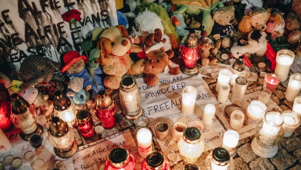 PROTEST W SPRAWIE ALFIEGO EVANSA