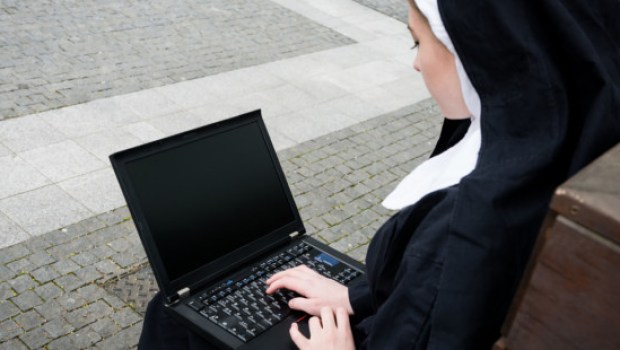 NUN
