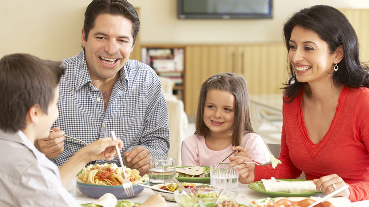 FAMILY DINNER