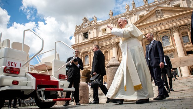 POPE FRANCIS,SKIES,WEATHER