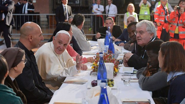 PAPA FRANCESCO POVERI